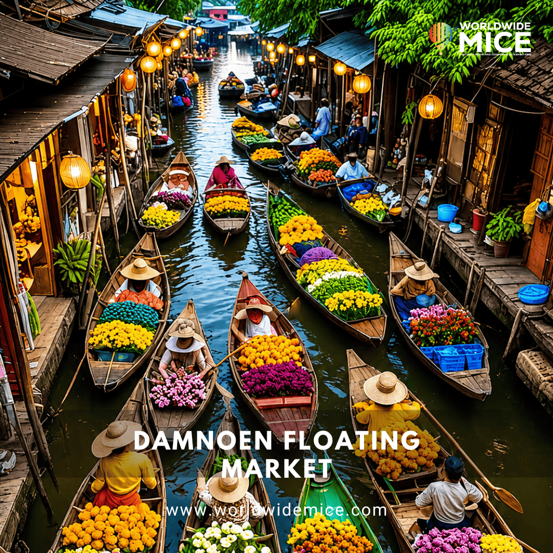 Damnoen Floating Market